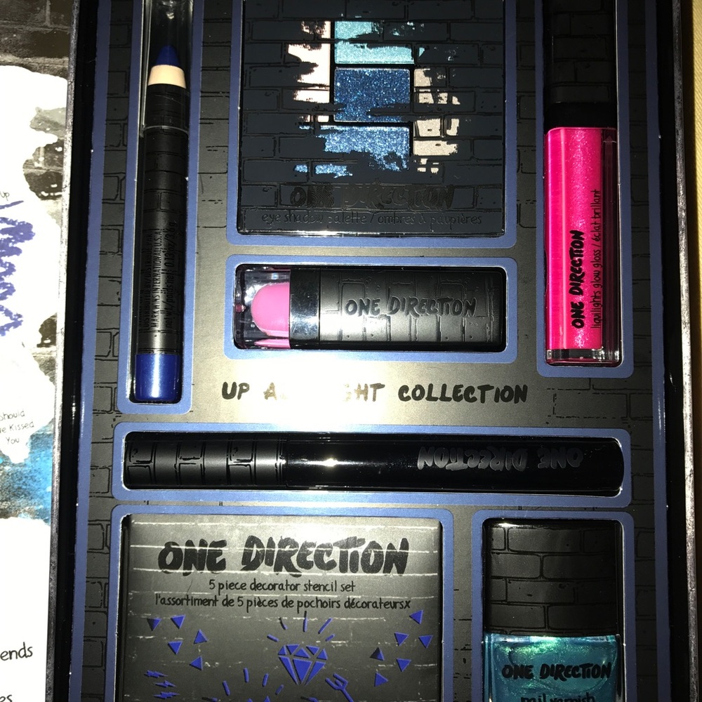 ONE DIRECTION LIMITED EDITION MAKEUP SET ❤️🙌🏼