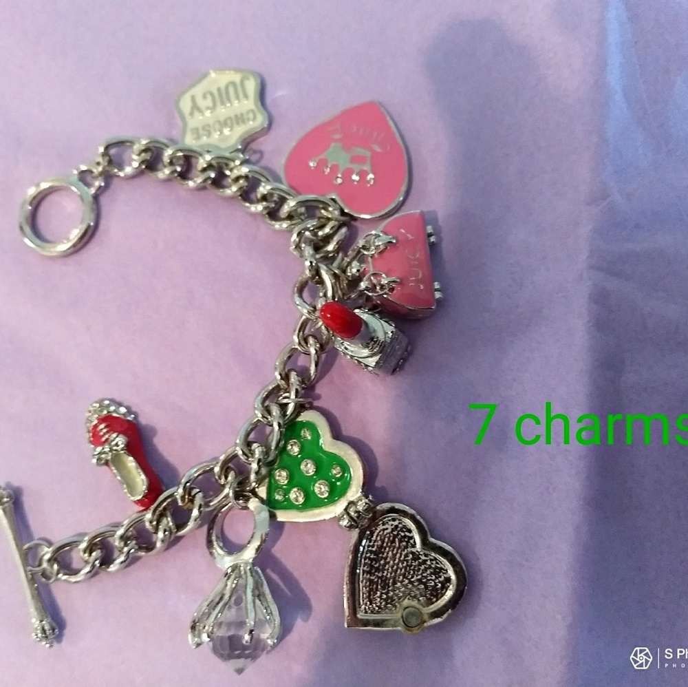Juicy Couture 7 charms bracelet 😃😃😃😃