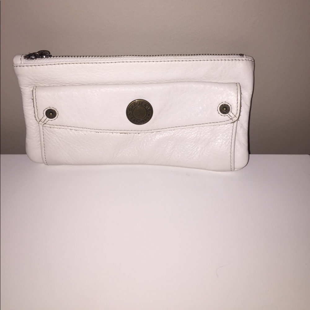 Gap wallet