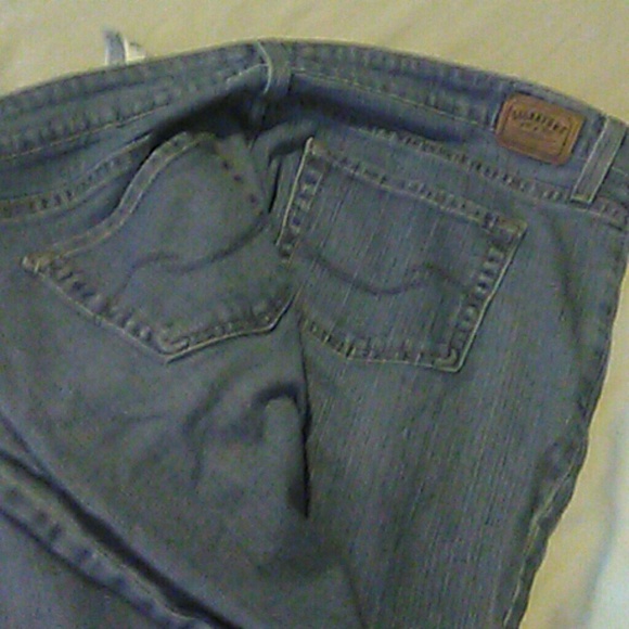 Jeans - Picture 2 of 3