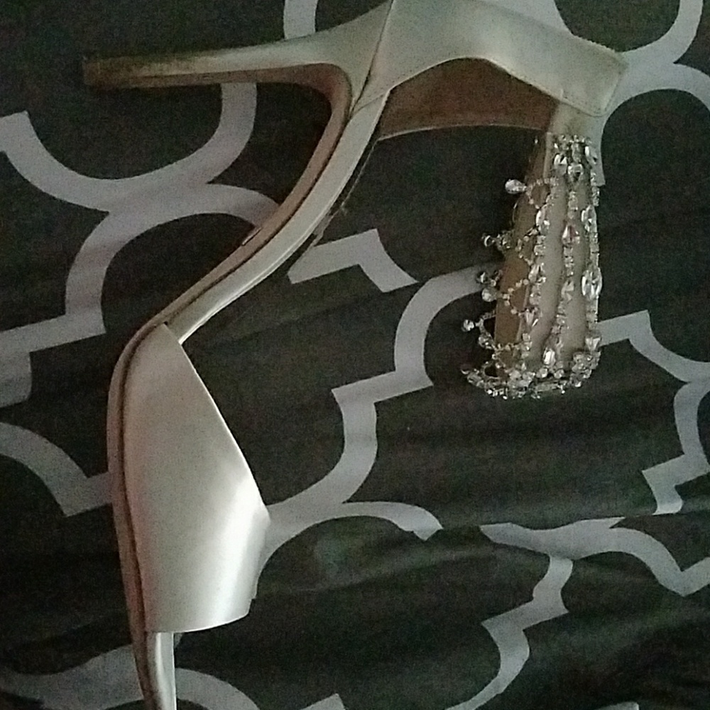 Badgley Mischka wedding shoes