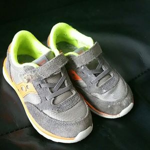 Toddler gym shoes