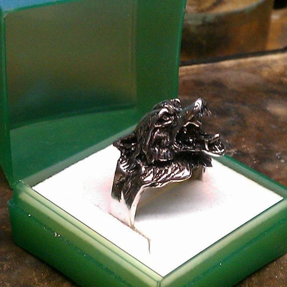 Wolf Ring