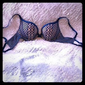 VS very sexy push up bra size 32B.