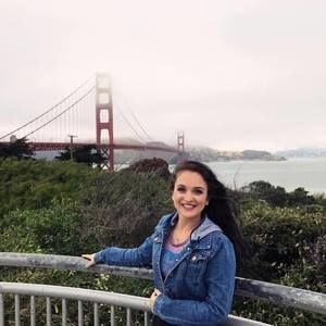 Meet your Posher, Lauren