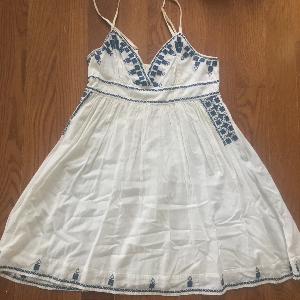 Gorgeous sundress with embroidery