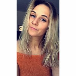 Meet your Posher, Hayley