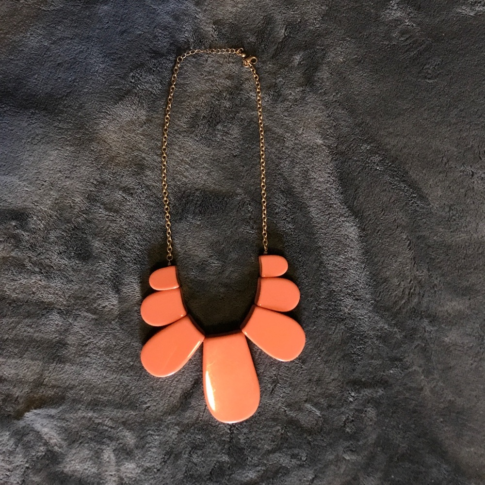 Peach statement necklace
