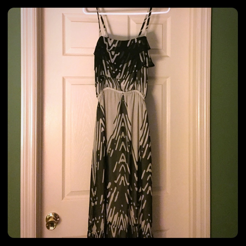 Beautiful long Express dress