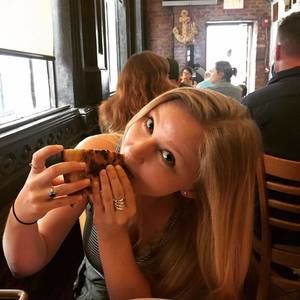 Meet your Posher, Kimberly