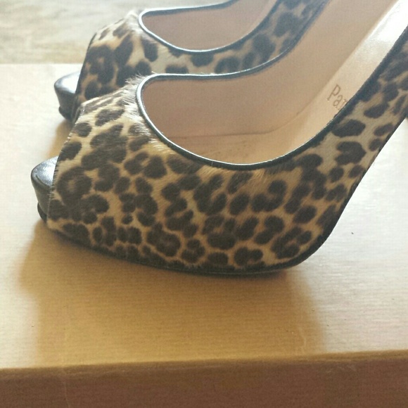 CHRISTIAN LOUBOUTIN Leopard Pumps - Picture 10 of 11