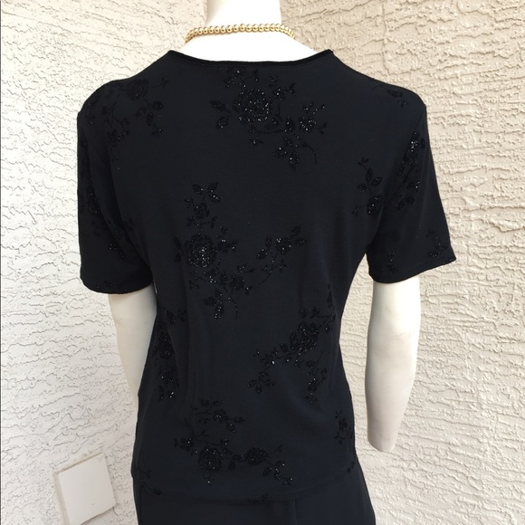 Bon Marche Embossed Blouse🖤 - Picture 4 of 6