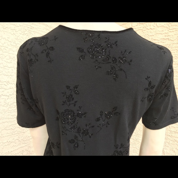 Bon Marche Embossed Blouse🖤 - Picture 6 of 6