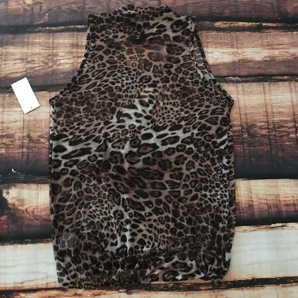 << Sheer Leopard Print Choker Wrap Tank Top >> - Picture 5 of 7