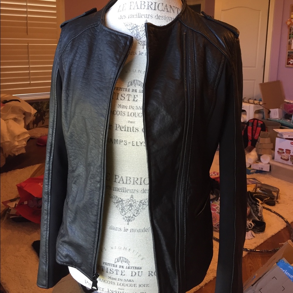 MARC NEW YORK ANDREW MARC BLACK LEATHER JACKET