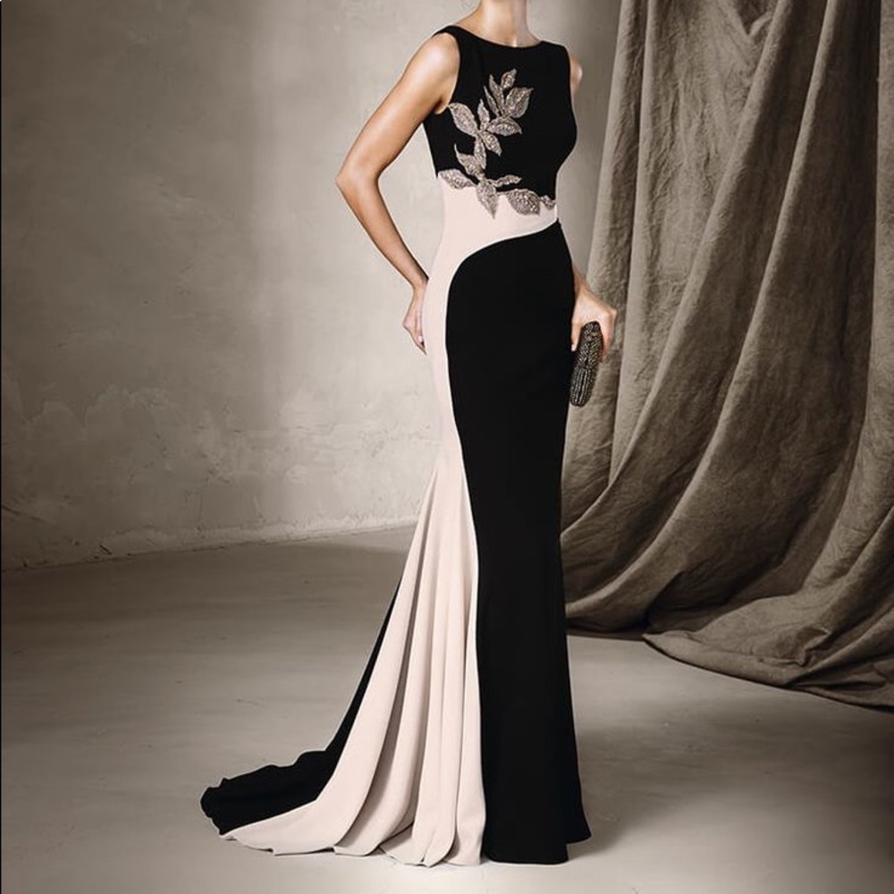 Long Mermaid evening gown