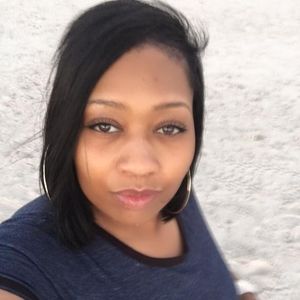 Meet your Posher, Ebonie