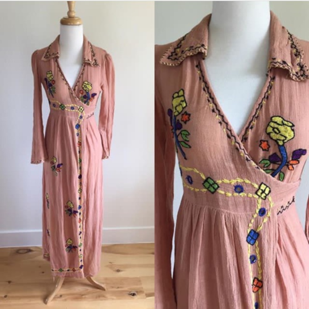 🌼ISO🌼 vintage embroidered cotton gauze dress