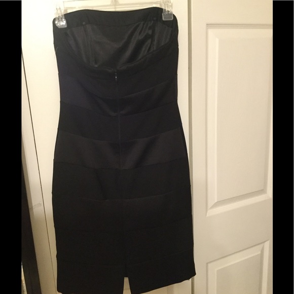 White House/Black Market Strapless dress - Picture 1 of 6
