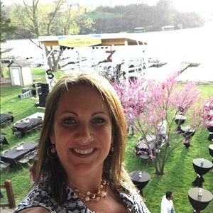 Meet your Posher, Kara