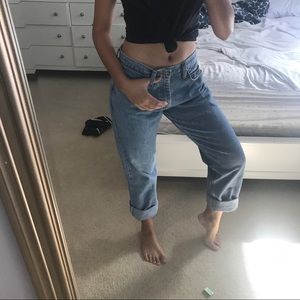 GORGEOUS VINTAGE HIGH WAISTED WRANGLER JEANS