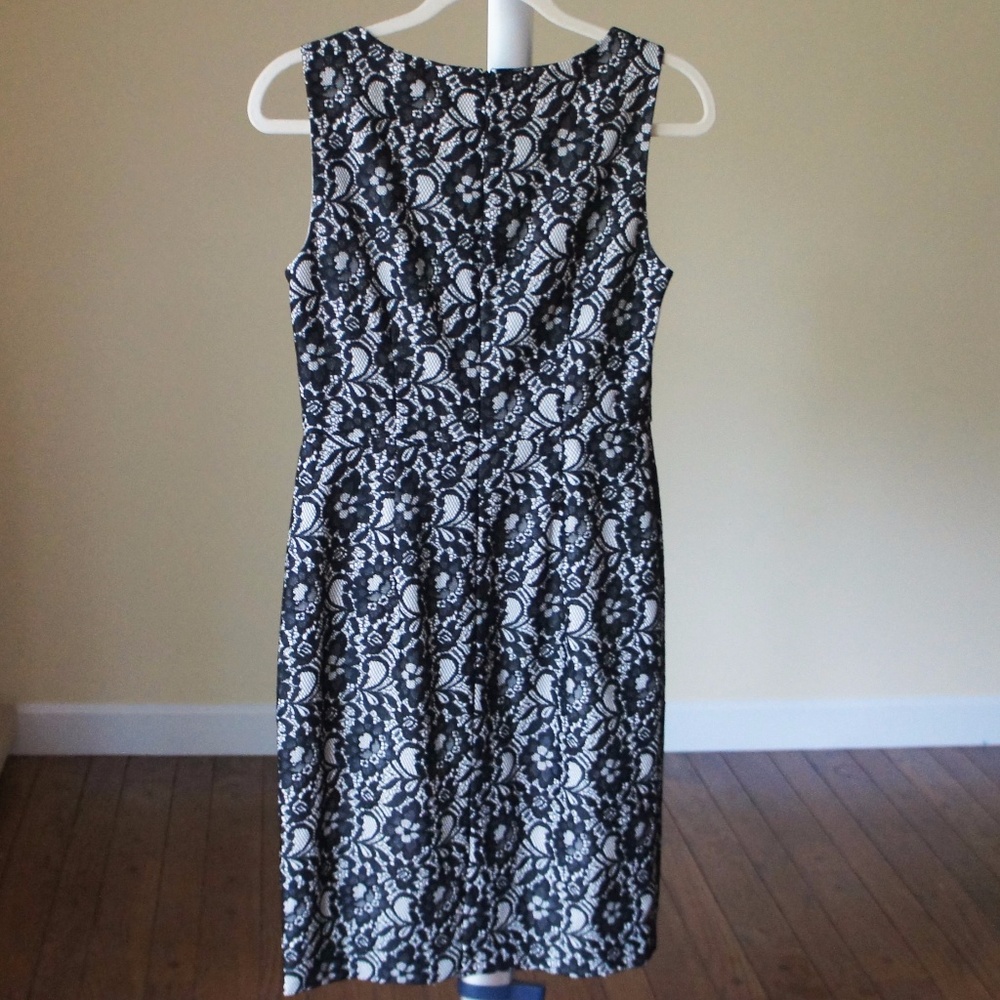 NWOT Calvin Klein Lace Sheath Dress - Size 6 - Picture 3 of 7