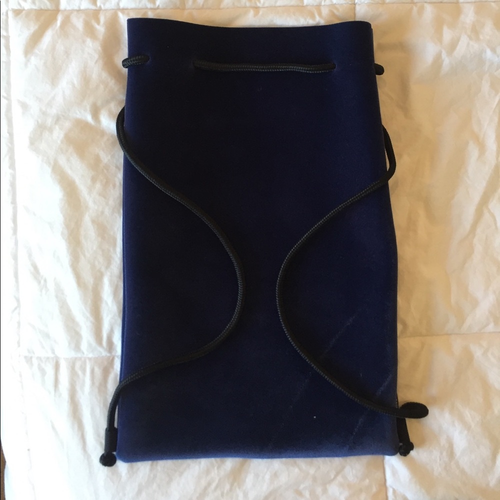 Triangl Bag 100% Authentic