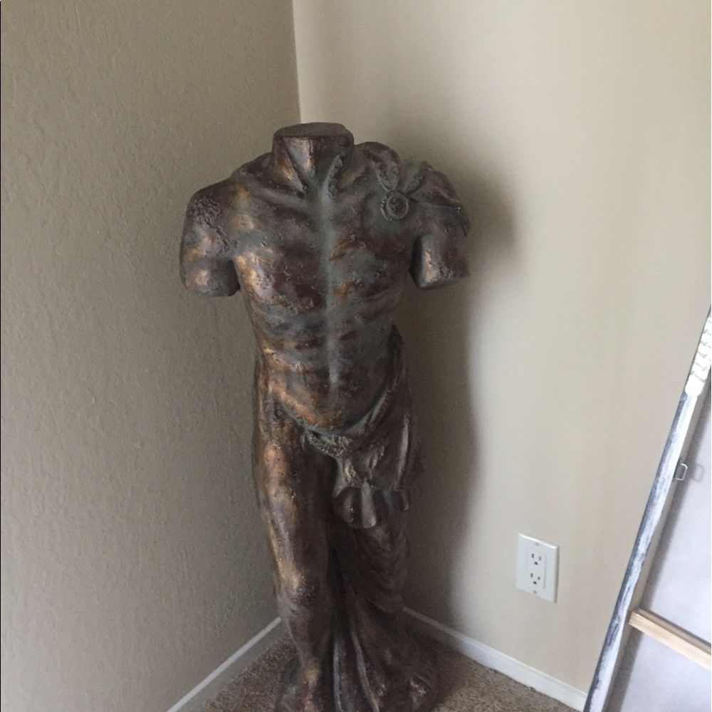 Meet your Posher, Hilda