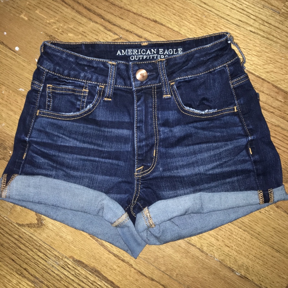 American Eagle Highrise Shortie