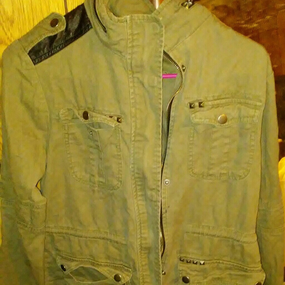 Jacket - Picture 2 of 2