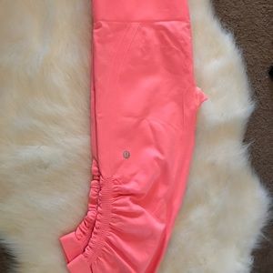 Lululemon tights size 10