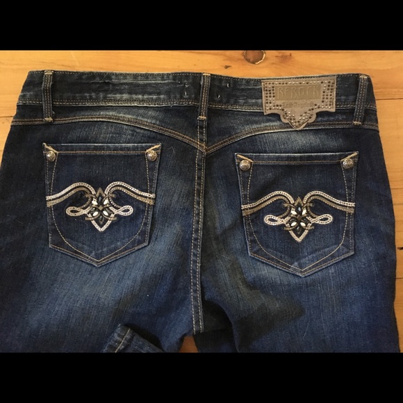 Be Rock Los Angeles embellished jean capris - Picture 2 of 4