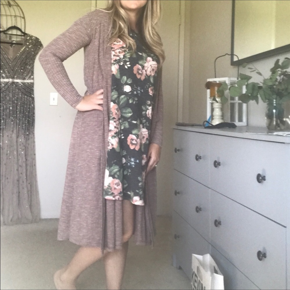 🎉dusty rose colored LuLaRoe Sarah 🎉