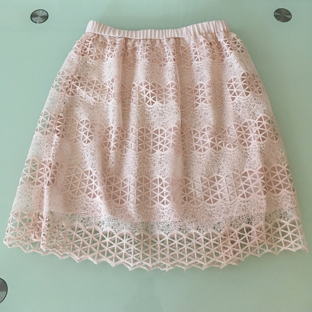 Vince Camuto flirty skirt - Picture 2 of 7