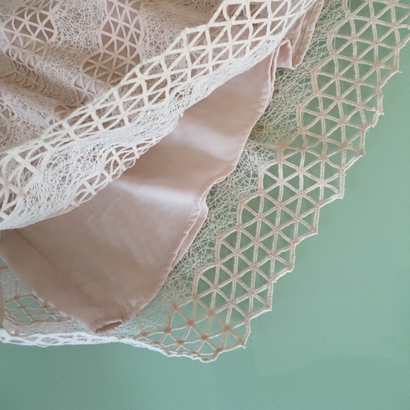 Vince Camuto flirty skirt - Picture 5 of 7