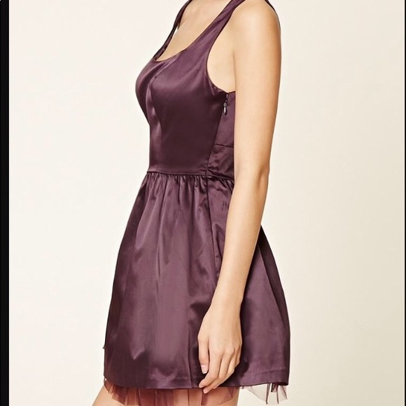 Cute little Forever 21 dress - Picture 2 of 3