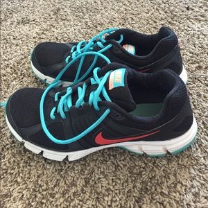 NIKE DOWNSHIFTER 5