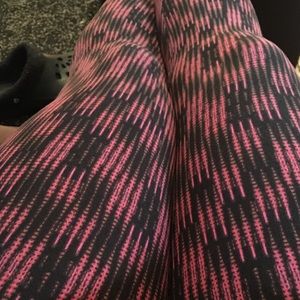 LuLaRoe OS leggings black and pink