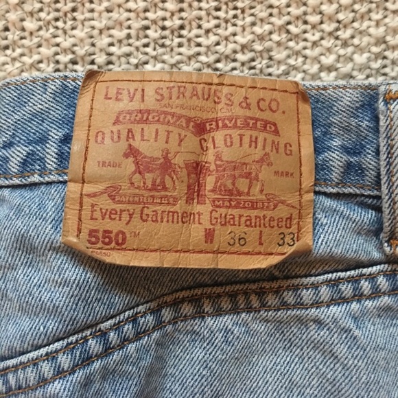 Vintage Cropped Levi's - Size XS-M - Picture 3 of 6