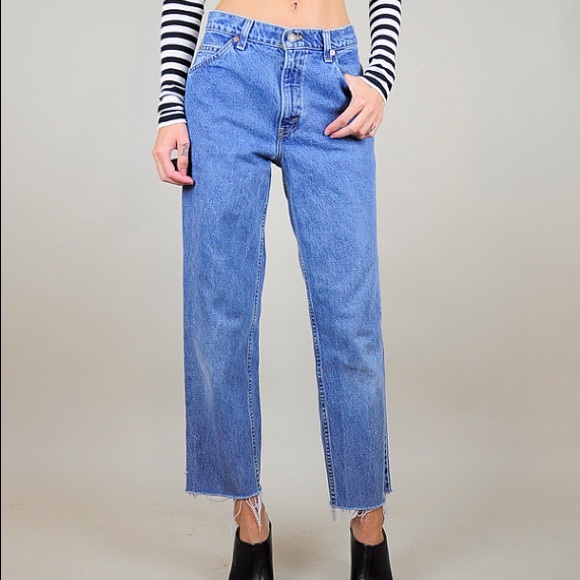 Vintage Cropped Levi's - Size XS-M - Picture 4 of 6