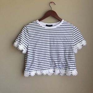 Forever 21 black and white crop top