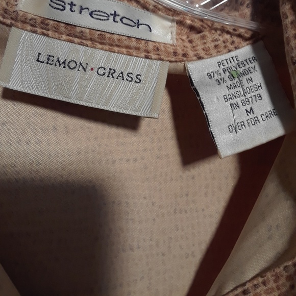 Animal Print Lemon Grass Blouse - Picture 2 of 6