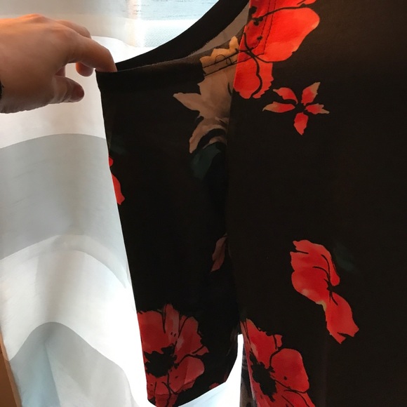 Floral Cold Shoulder Tunic - Picture 2 of 3