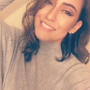 Meet your Posher, Lorena