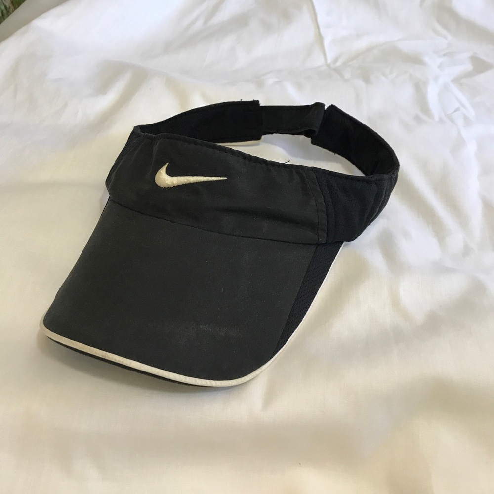 Nike FIT DRY Black Visor
