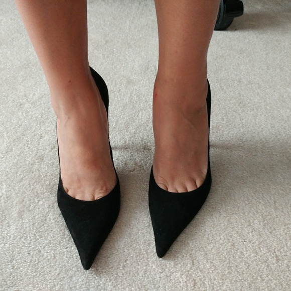 Stuart Weitzman - Picture 8 of 8