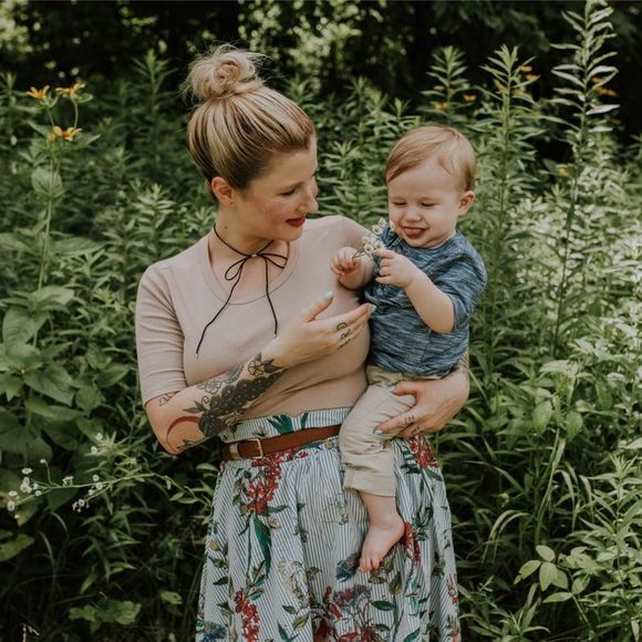 Meet your Posher, Hannah - Picture 2 of 2