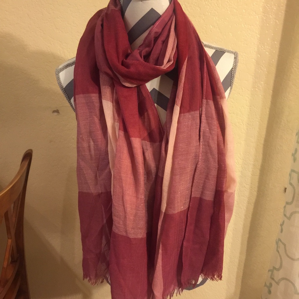 Red scarf