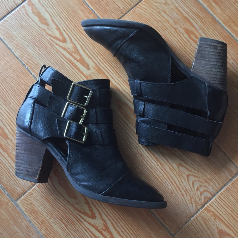 Cut-Out Buckle Boots