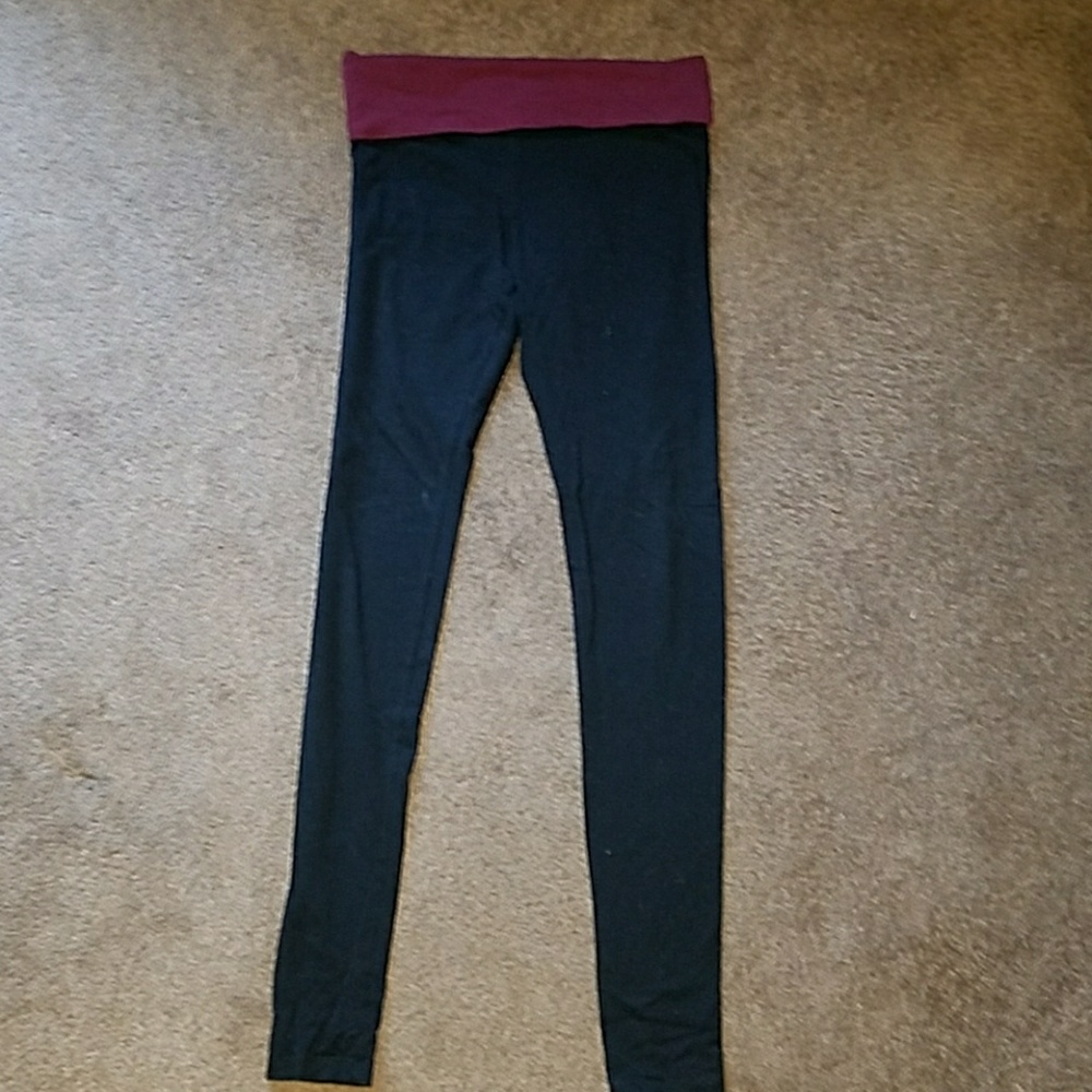 PINK yoga leggings